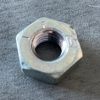 [0000 955 0903] TUERCA TAPA CADENA M10 STIHL MS08