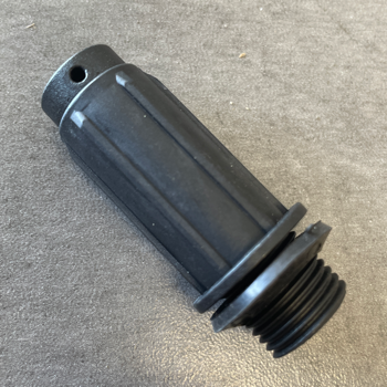 TAPON ACEITE CON RESPIRO CA24 - CA50 (4)