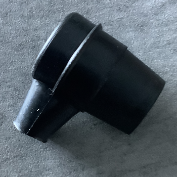 [99-106] CAPUCHON BUJIA ROSCA D: 7mm