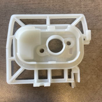 [502112002] SOPORTE FILTRO DE AIRE / CARBURADOR JONSERED GR50