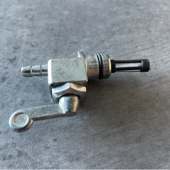 [M440-PR] LLAVE DE PASO COMBUSTIBLE (PRESIÓN CON TORICA)