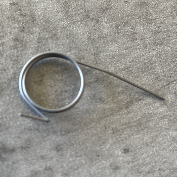 [529271101] MUELLE TRINQUETES DE ARRANQUE 