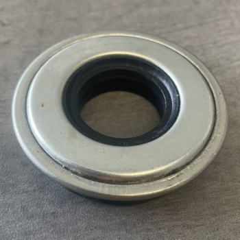 RETEN EJE CUCHILLAS IZQUIERDA MC500 - MC509 - DM600 (25X52X9)